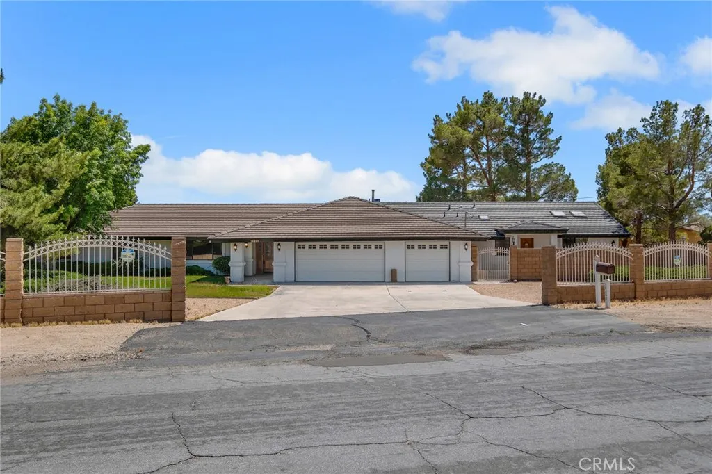 Apple Valley, CA 92307