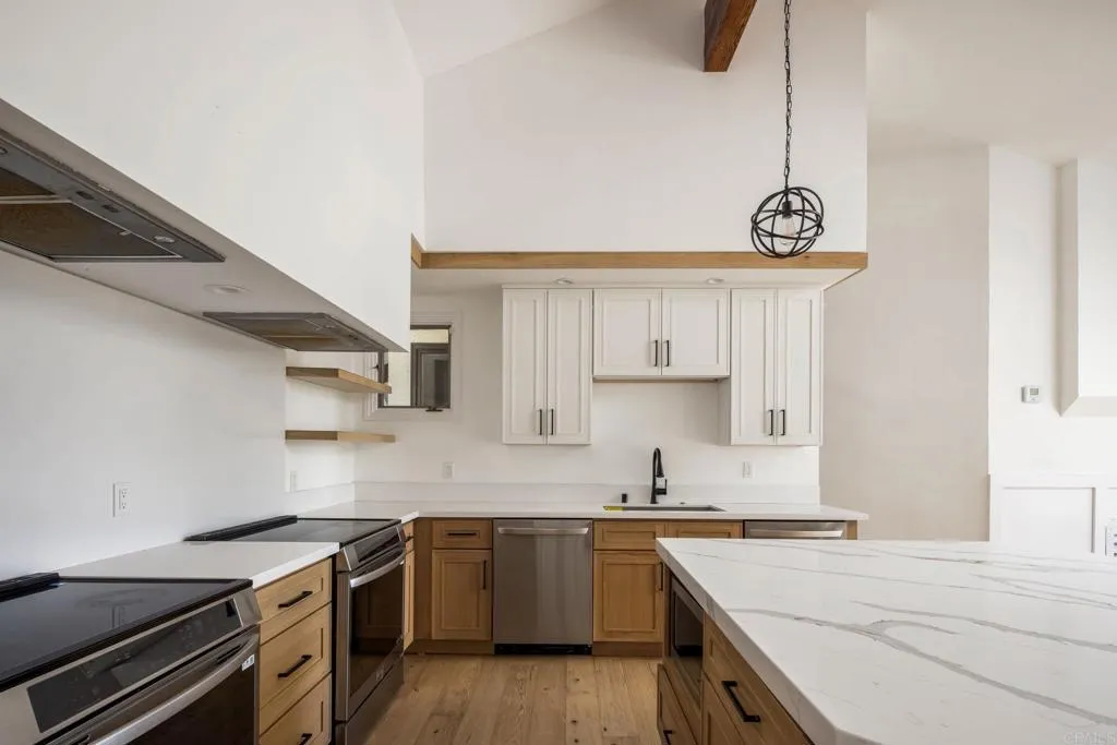 https://cdn.realtyfeed.com/cdn/127/306721707/2bb03f8e6477efd846e503e01d92dbe3.webp