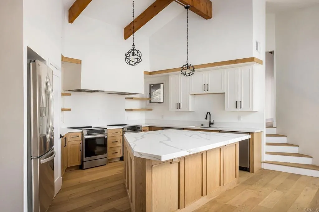 https://cdn.realtyfeed.com/cdn/127/306721707/d898923b16b61ed03c1036e8397cbee2.webp