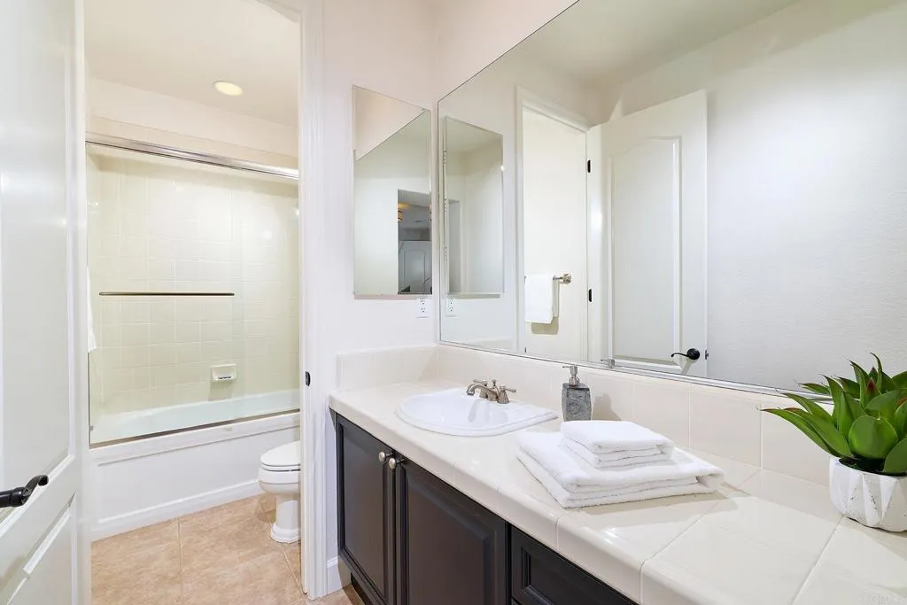 https://cdn.realtyfeed.com/cdn/127/306721831/3aee16ff1f9ad776467caceb55d6bc14.webp