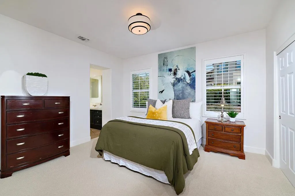 https://cdn.realtyfeed.com/cdn/127/306721831/564117b3b75424f3e9480ee49552f69c.webp