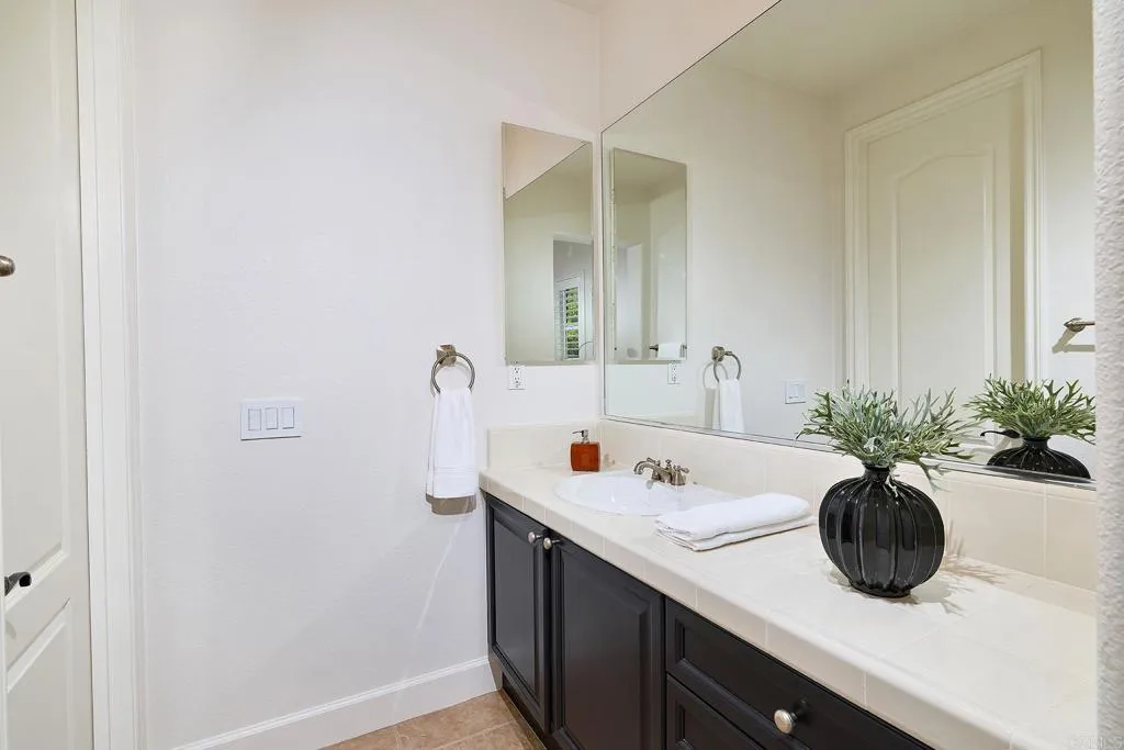 https://cdn.realtyfeed.com/cdn/127/306721831/bfc5822aca527a1feff532ed6a21543a.webp