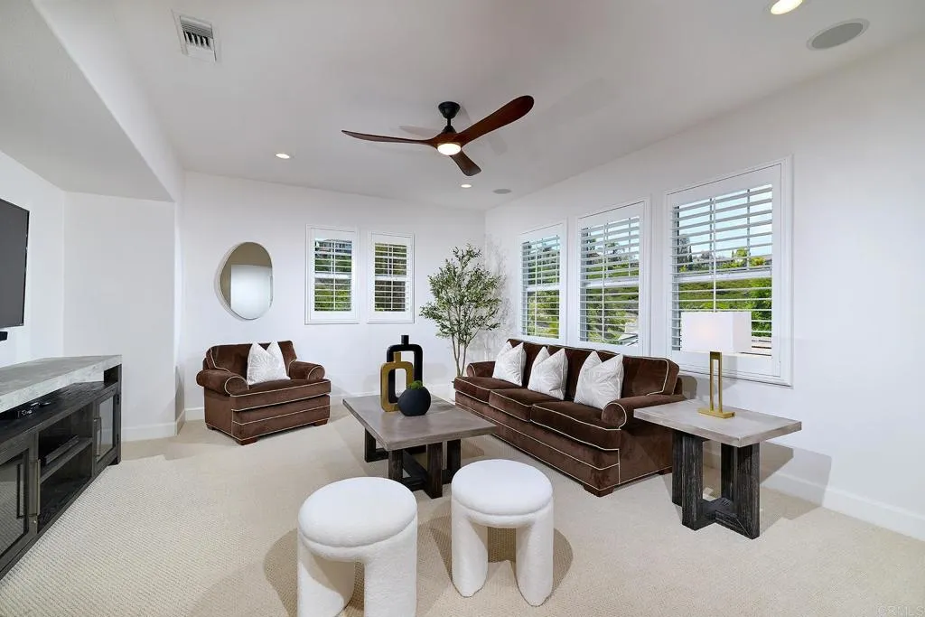 https://cdn.realtyfeed.com/cdn/127/306721831/e2de89ed202a3dd4534d6c17c321fecd.webp
