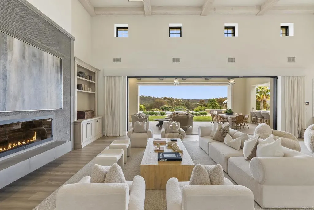 https://cdn.realtyfeed.com/cdn/127/306721884/08c68f3055aa2b864ae41548dba184fa.webp