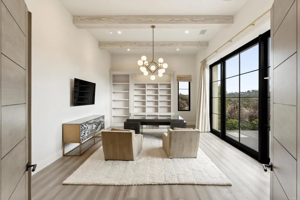 https://cdn.realtyfeed.com/cdn/127/306721884/7706379e8d9d7c1fe739913c903fe671.webp