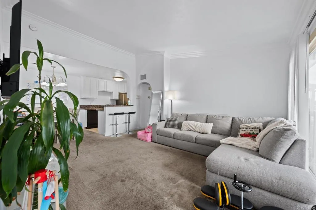 https://cdn.realtyfeed.com/cdn/127/306721942/43def6787dac4b3ba99b457604011349.webp