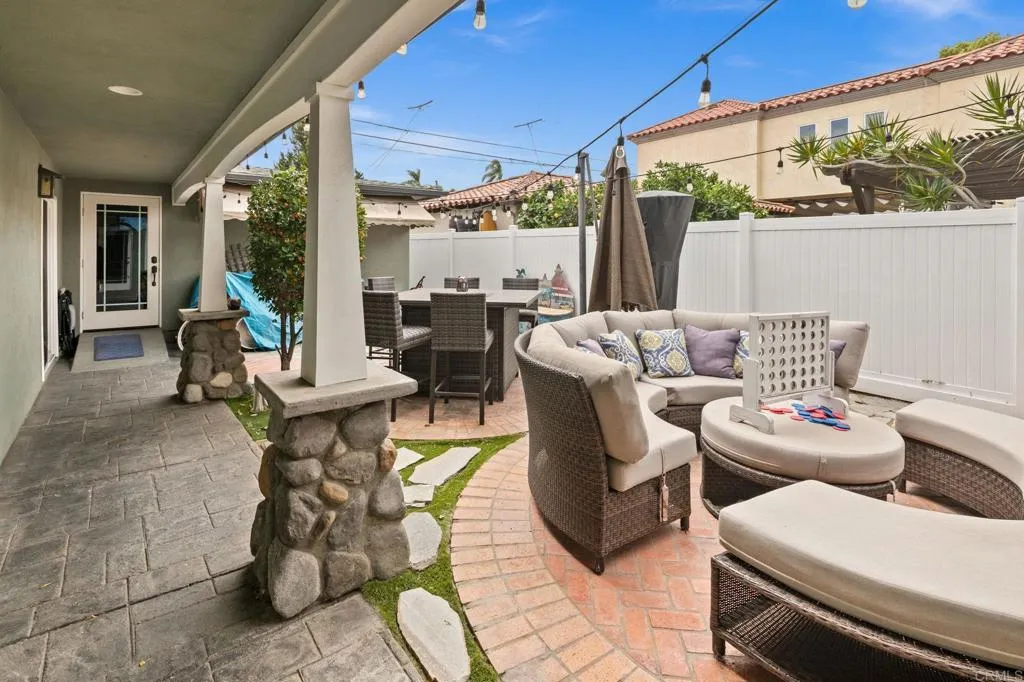 https://cdn.realtyfeed.com/cdn/127/306721955/926daaafd37f6ed2ffe665bb8d8a90ee.webp