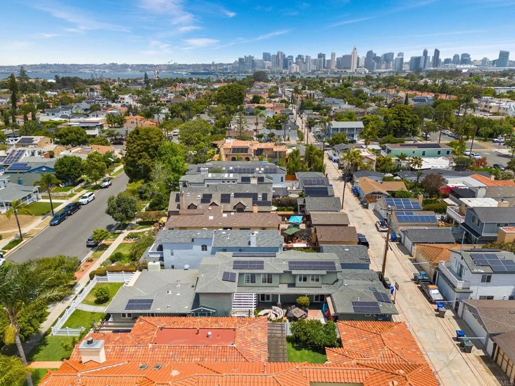 https://cdn.realtyfeed.com/cdn/127/306721955/cb30b647e59df19e5ecd192f42a5fd94.webp