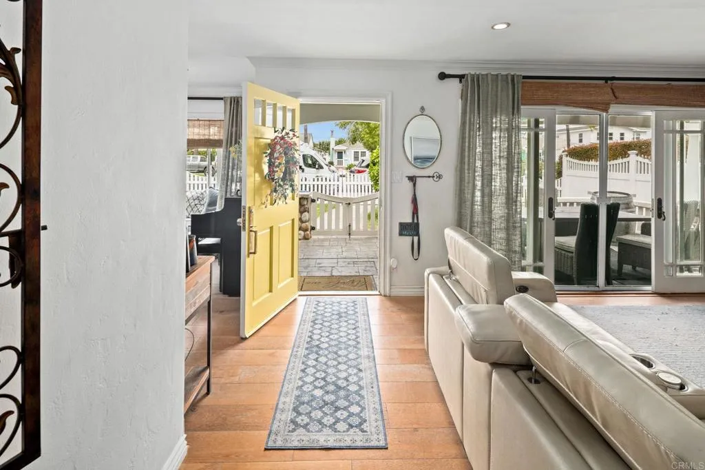 https://cdn.realtyfeed.com/cdn/127/306721955/e67f10e8a46da2457c77587ea31b9178.webp