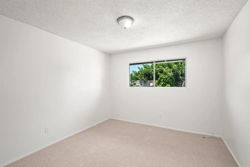https://cdn.realtyfeed.com/cdn/127/306721991/354cd9d491fc197050bd22efba139fd1.webp