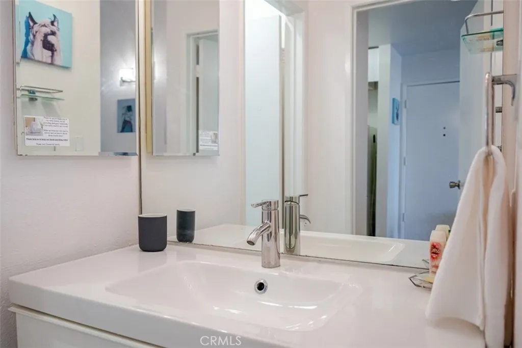 https://cdn.realtyfeed.com/cdn/127/306722074/8a110b9a6e4ee1d8c1de2f0022621545.webp