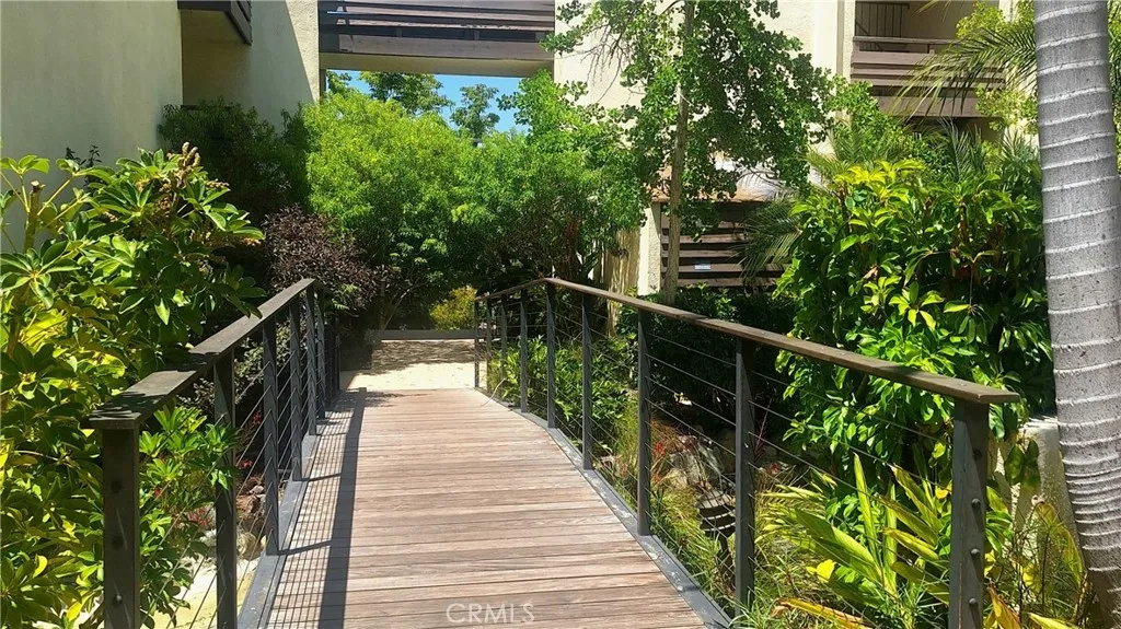 https://cdn.realtyfeed.com/cdn/127/306722074/aa1f8ee6bc4b458f96350076ee801607.webp