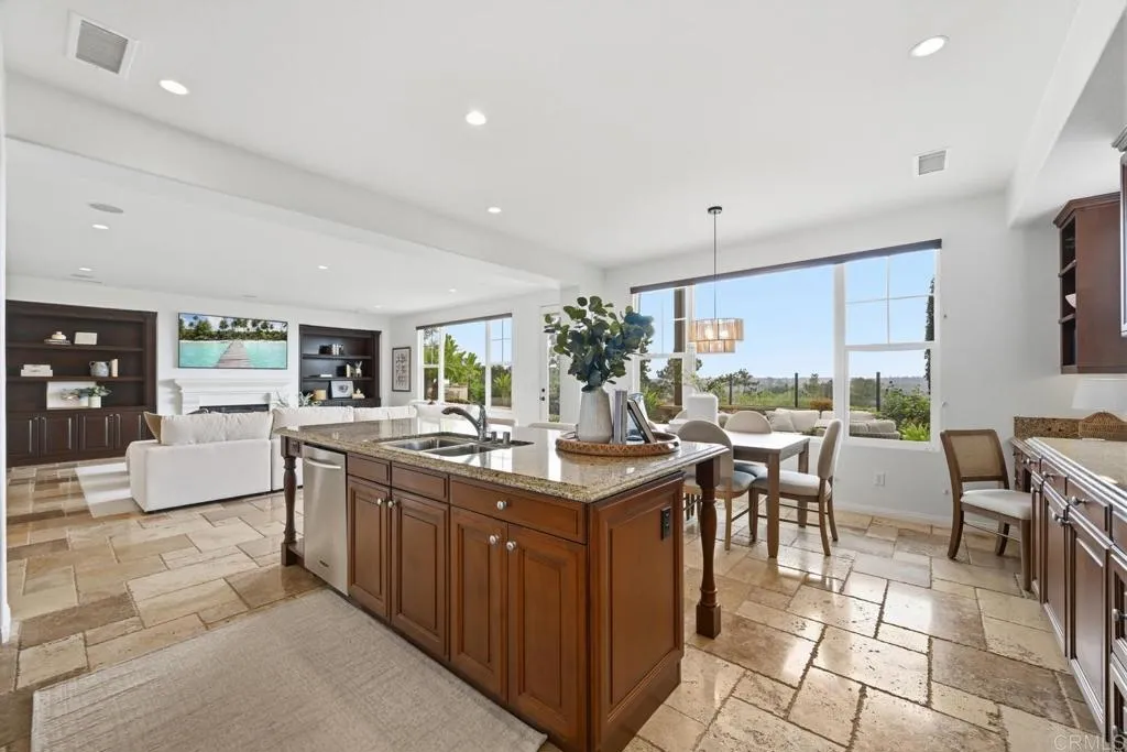 https://cdn.realtyfeed.com/cdn/127/306722087/63181ccbaa32351816bb0f291a5efb1b.webp