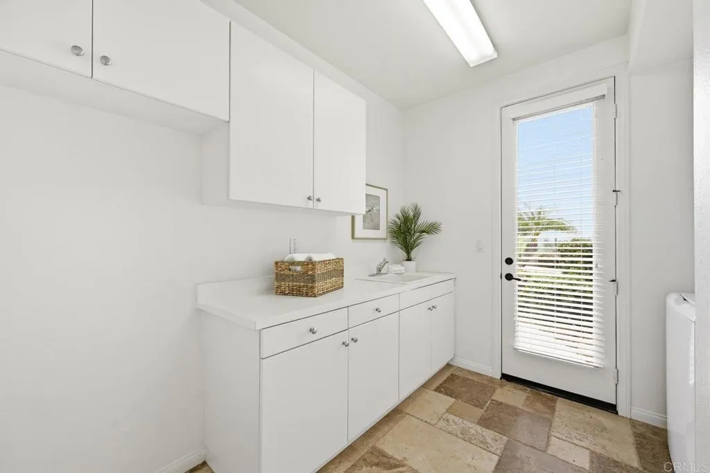 https://cdn.realtyfeed.com/cdn/127/306722087/8e7c58a2b82cb5b4f8874af4b71bc525.webp