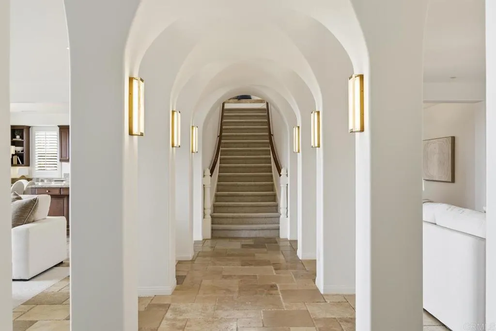 https://cdn.realtyfeed.com/cdn/127/306722087/b97a008efd884d07b56b3de9ec8db21d.webp