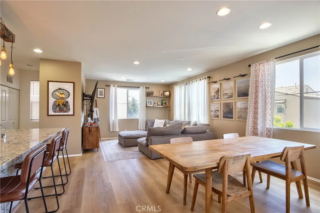 https://cdn.realtyfeed.com/cdn/127/306722122/0589228804327a74d34d3d859f4d63d3.webp