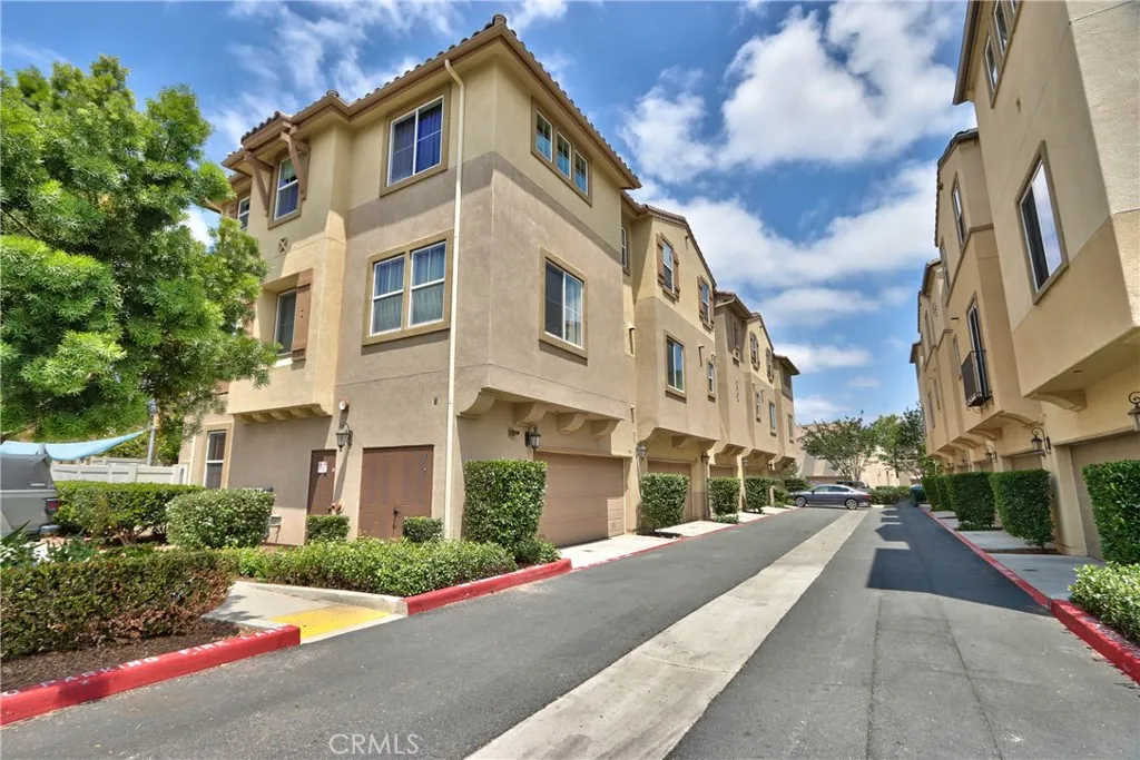 https://cdn.realtyfeed.com/cdn/127/306722122/43209b02f6ebee0d540440c172fc217b.webp