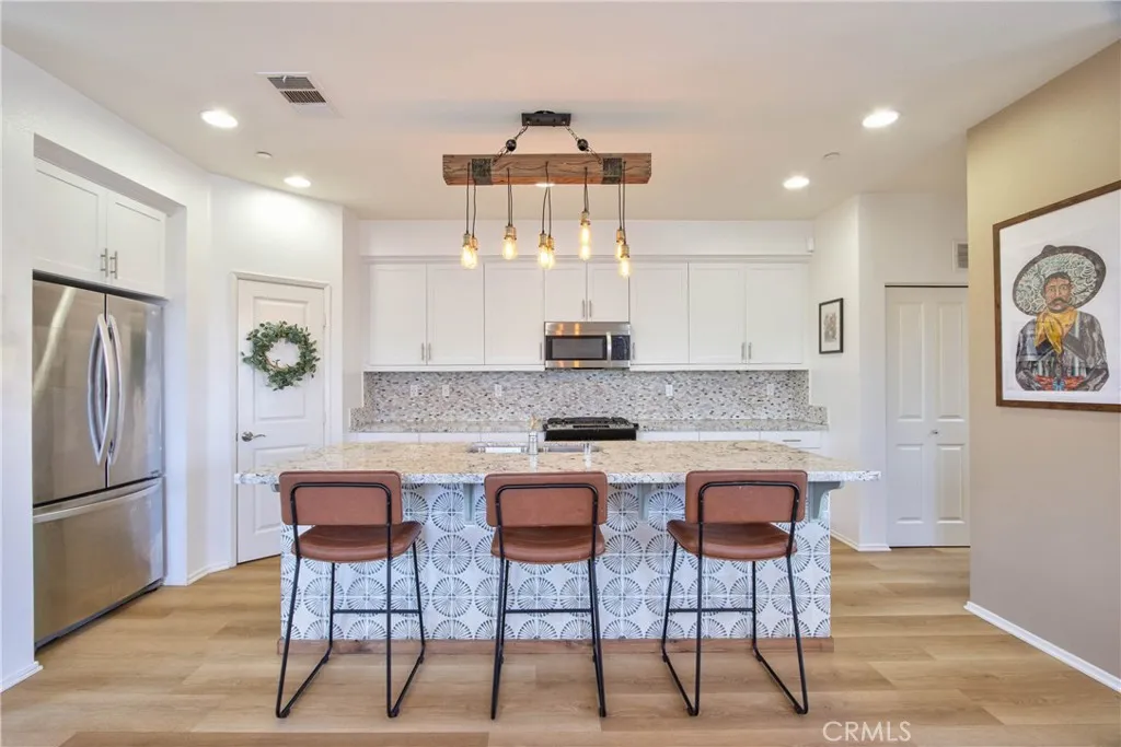 https://cdn.realtyfeed.com/cdn/127/306722122/50809a1aaafb5345949cbea0310929da.webp