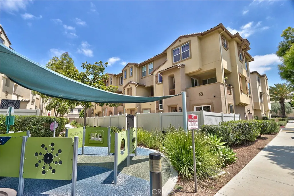 https://cdn.realtyfeed.com/cdn/127/306722122/a2faebc0f9bcdb0393c45b2d626c7032.webp