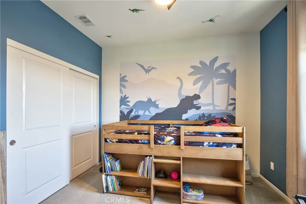 https://cdn.realtyfeed.com/cdn/127/306722122/a4ed01442d5d8f90f14ec04c14081fa7.webp