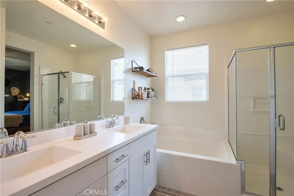 https://cdn.realtyfeed.com/cdn/127/306722122/acde31e633691ba57df34c0f312db46f.webp