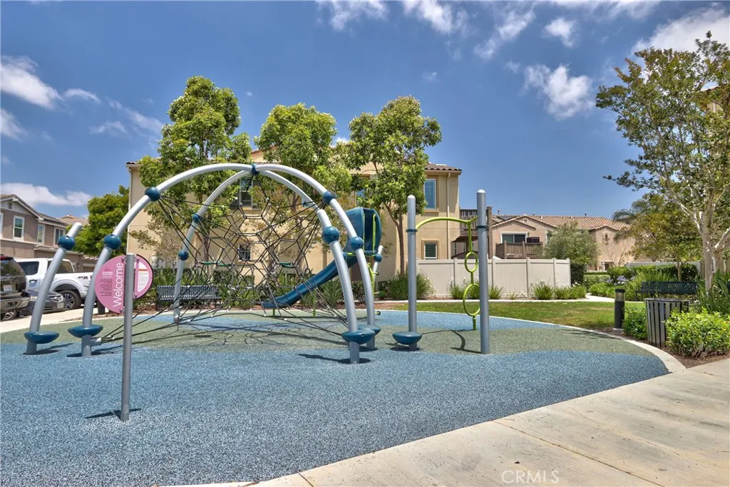 https://cdn.realtyfeed.com/cdn/127/306722122/b6869161d9ff1206d219394d98b7cb87.webp