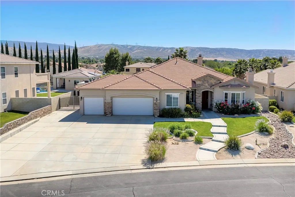 Lancaster, CA 93536