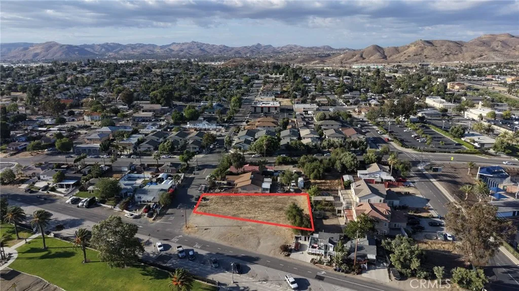 Lake Elsinore, CA 92530