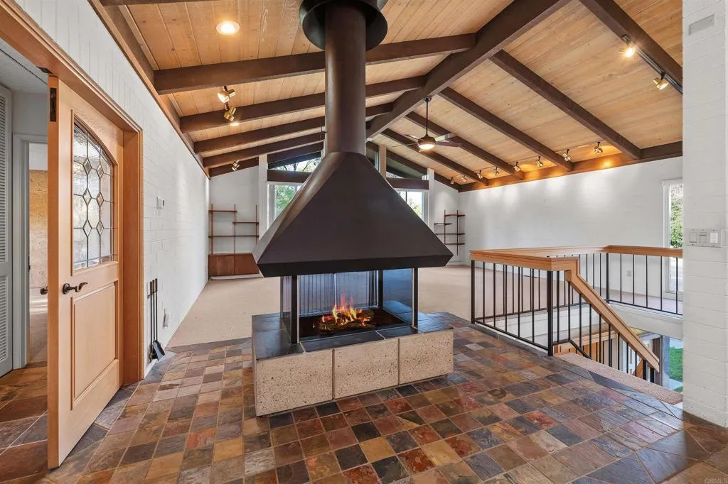 https://cdn.realtyfeed.com/cdn/127/306722200/3941a0856df59c04ed531c2f19e745e6.webp