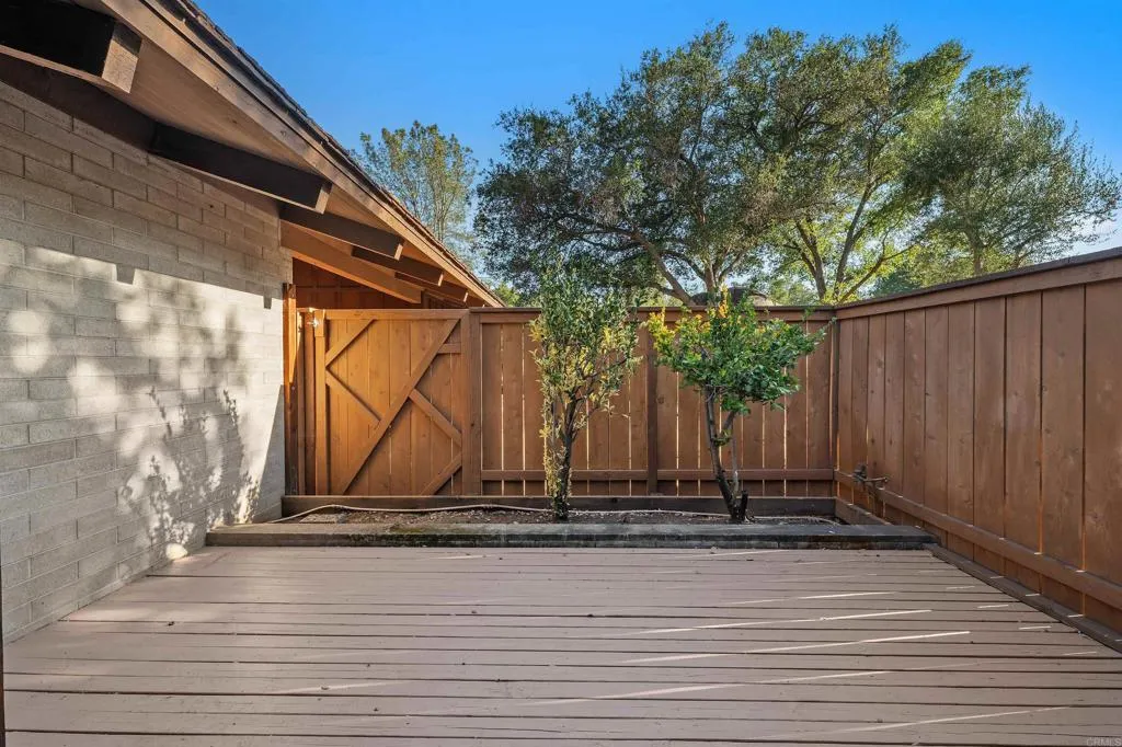 https://cdn.realtyfeed.com/cdn/127/306722200/ad7439597ad637616deaf3b3d79daa4d.webp