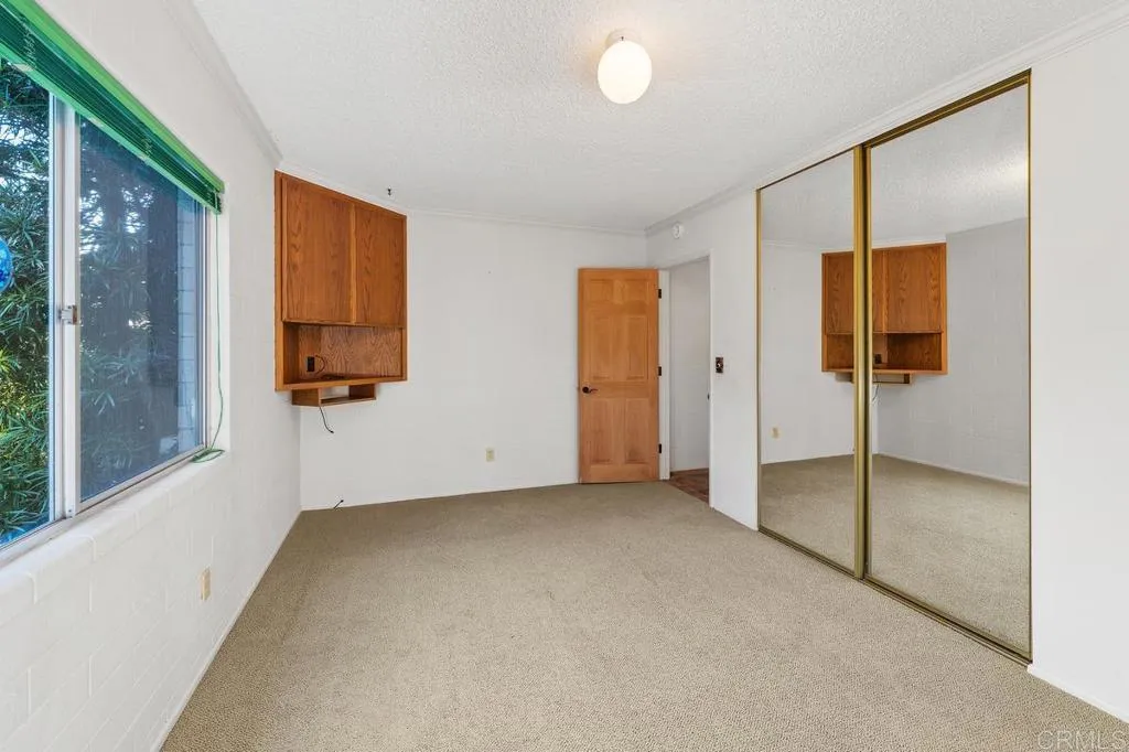 https://cdn.realtyfeed.com/cdn/127/306722200/f8abc18b957bcc2636ffd259248e0486.webp
