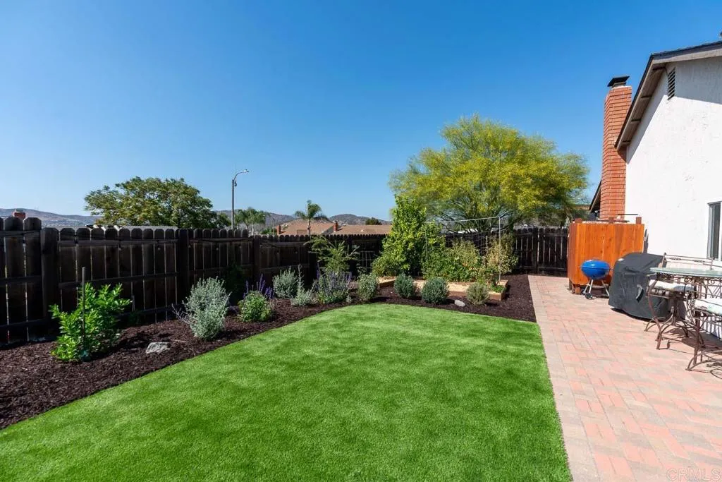 https://cdn.realtyfeed.com/cdn/127/306722245/30625de045aafa9f6e1c1214dc4c74f8.webp