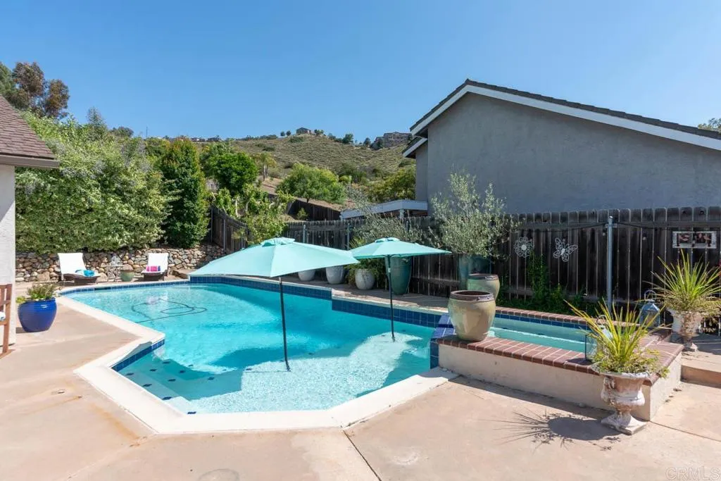 https://cdn.realtyfeed.com/cdn/127/306722245/de591cfbebf1c137e815253757bc903f.webp