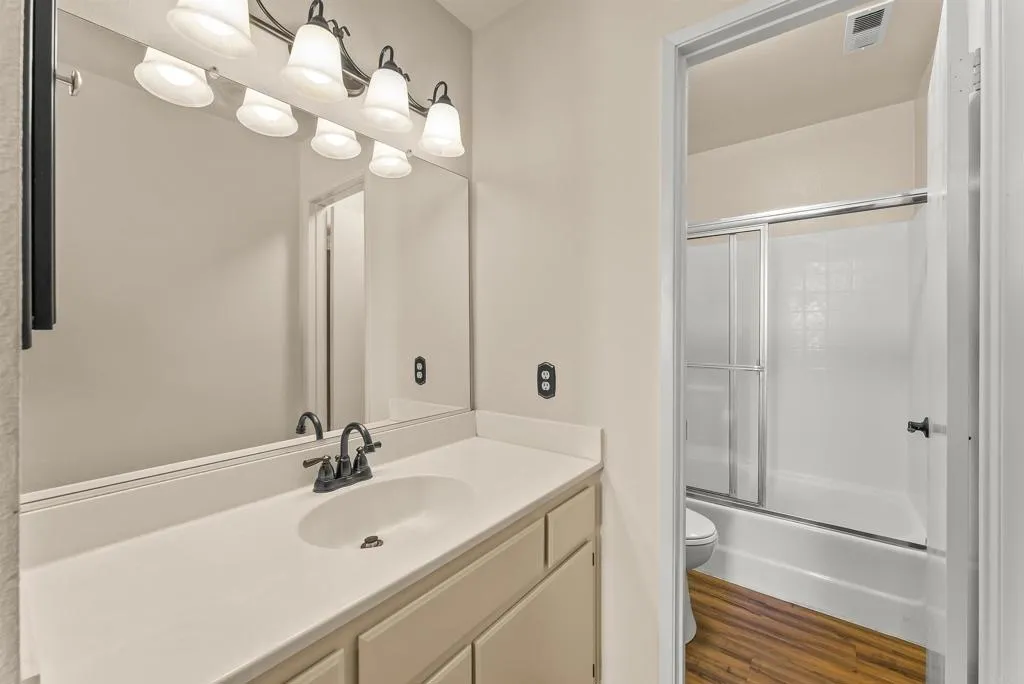https://cdn.realtyfeed.com/cdn/127/306722254/b1457a8019296df535ef2f4bb6b595bc.webp