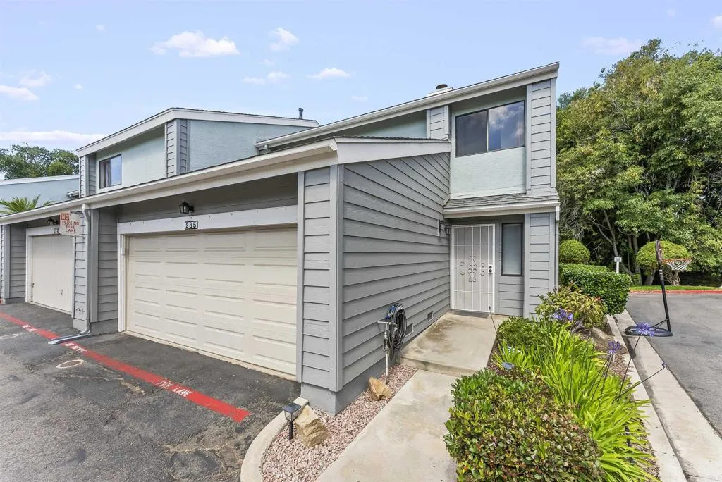 https://cdn.realtyfeed.com/cdn/127/306722254/b183c8a59020ba2629a2cebec0a69cdc.webp