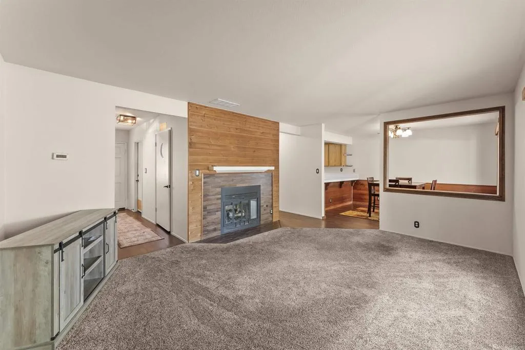 https://cdn.realtyfeed.com/cdn/127/306722254/ea7740228ea9a16649d4ff290a18c35d.webp