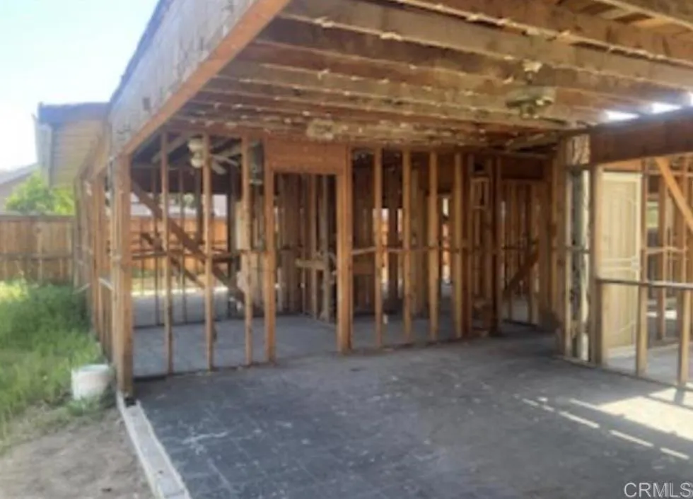 https://cdn.realtyfeed.com/cdn/127/306722266/bf00a76629001b0ed199e32030e908b6.webp