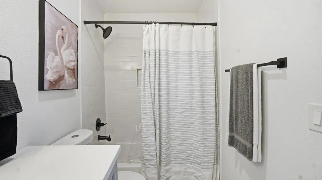 https://cdn.realtyfeed.com/cdn/127/306722331/04609e8e9f2c52ef2894eac75b8eed51.webp