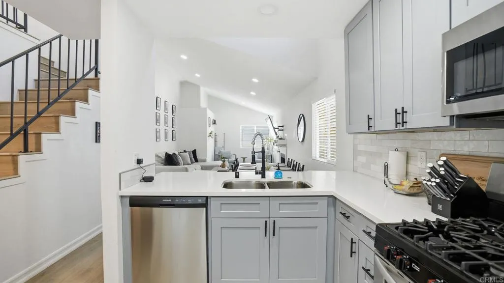 https://cdn.realtyfeed.com/cdn/127/306722331/18d8714159dd16157543cf7a259f9236.webp