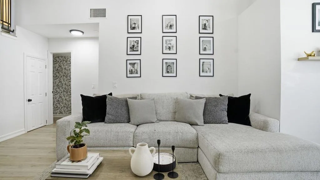 https://cdn.realtyfeed.com/cdn/127/306722331/66dcc7e8d393ae23bc180567c7bc89a1.webp