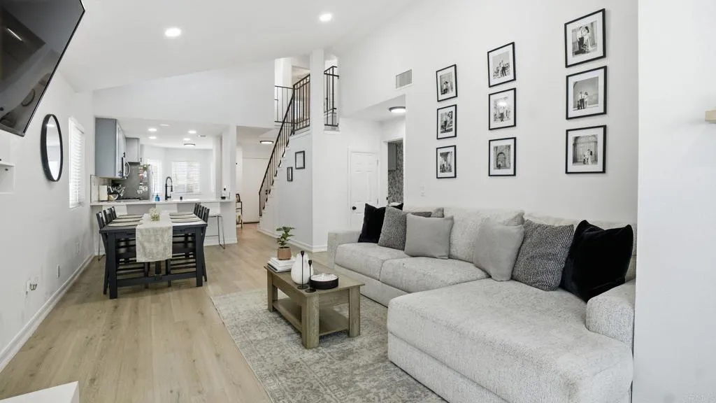 https://cdn.realtyfeed.com/cdn/127/306722331/fa249a10392266fa90e39747c761a9d0.webp