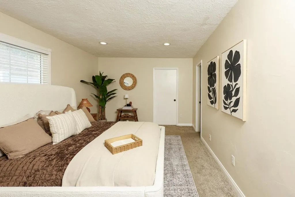 https://cdn.realtyfeed.com/cdn/127/306722352/9a77f19e676137d02a1dc8558d7c9a71.webp