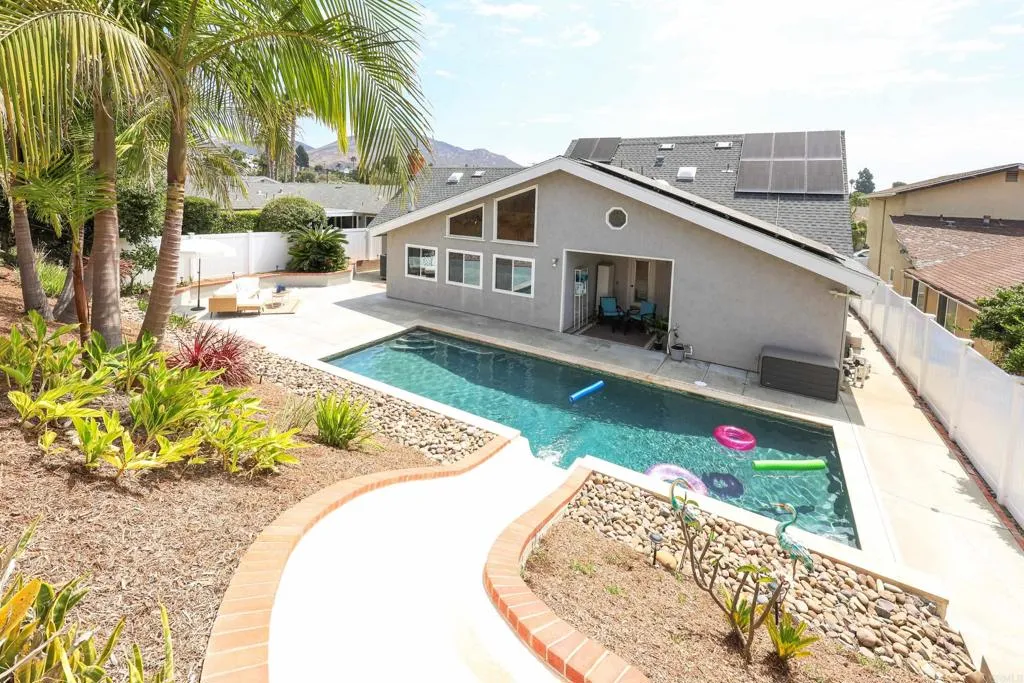 https://cdn.realtyfeed.com/cdn/127/306722352/b86612281f2575c7f5abff1ff17dd4a6.webp