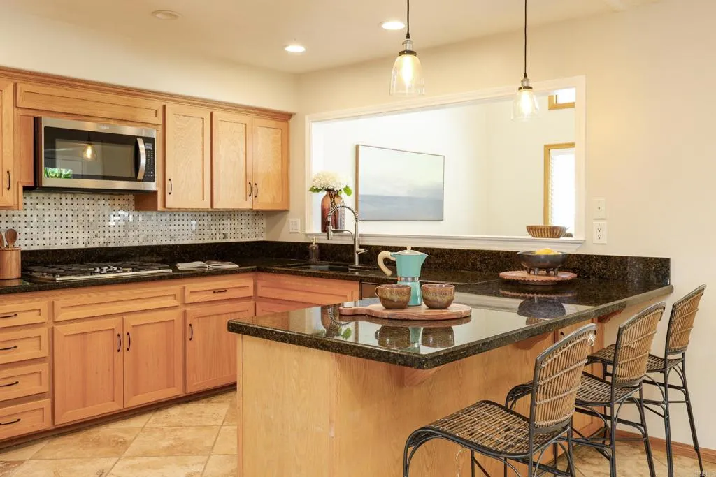 https://cdn.realtyfeed.com/cdn/127/306722352/ce9aec919333b416fcec3fbc67a58657.webp
