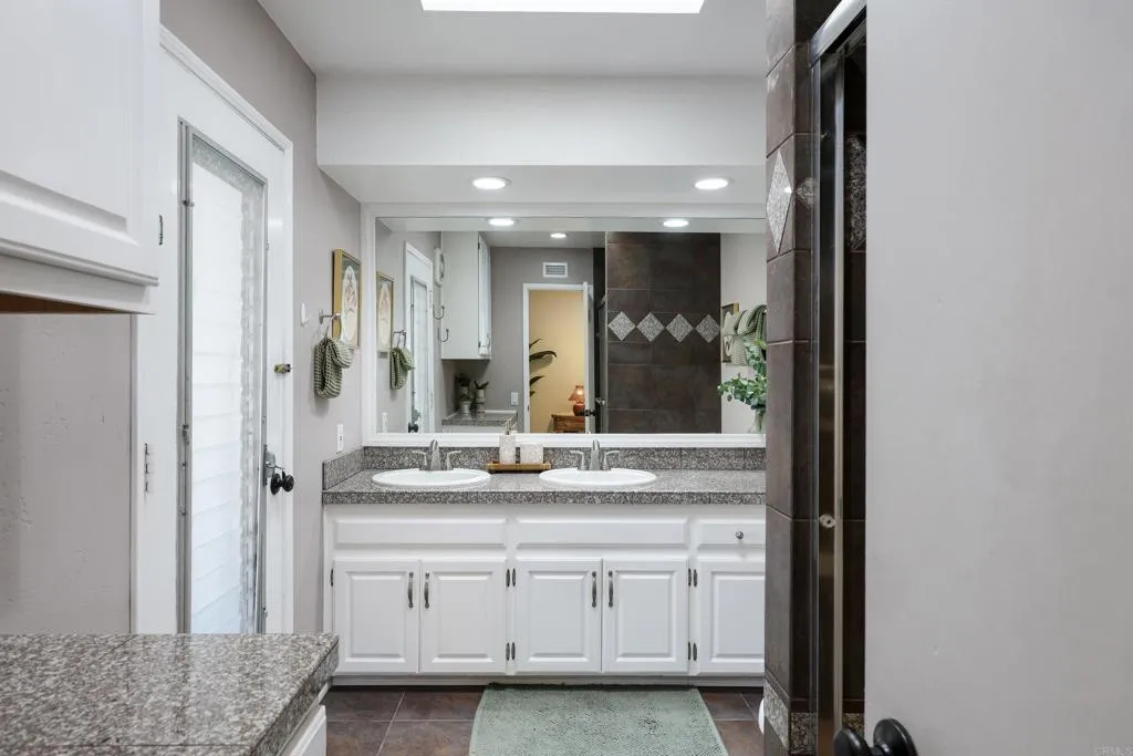 https://cdn.realtyfeed.com/cdn/127/306722352/ec1145f3d06d94c3d85026eba4c80c0b.webp