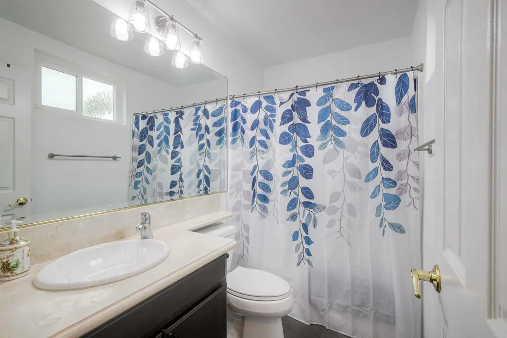 https://cdn.realtyfeed.com/cdn/127/306722382/7661564d7777a3f9385bd920659efa1b.webp