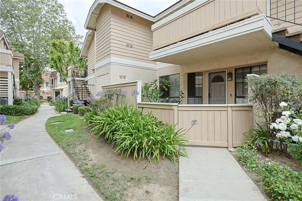 12635 Briarglen K