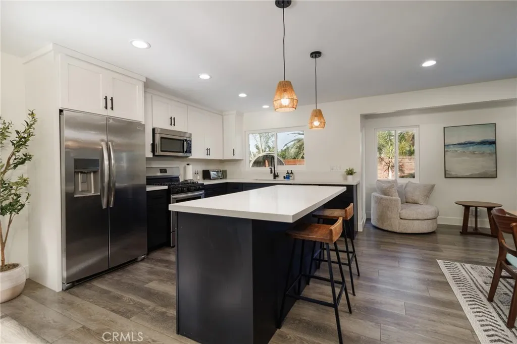 https://cdn.realtyfeed.com/cdn/127/306722429/1251d1e0444f9a45bcc56a8f42b3a9c8.webp