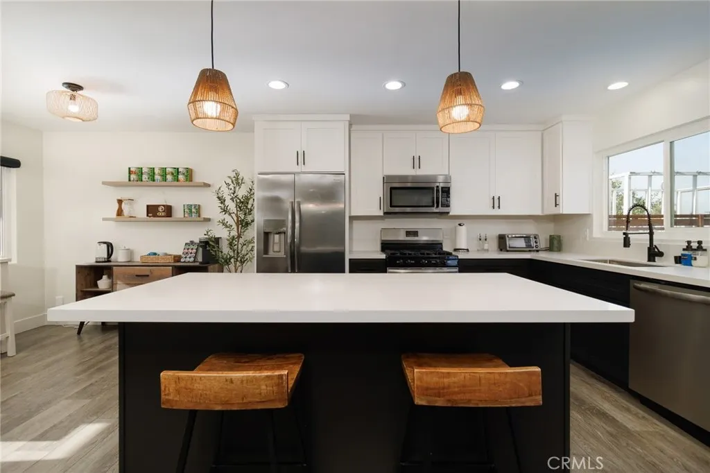 https://cdn.realtyfeed.com/cdn/127/306722429/69c88a97926e2a5bc0e6bf082472f171.webp