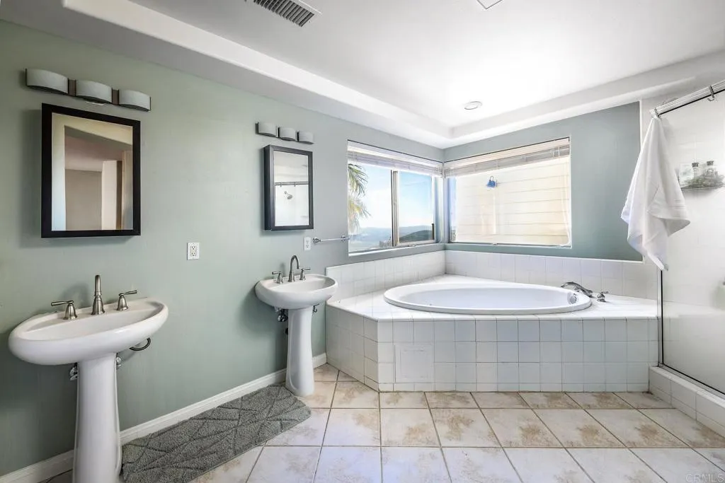 https://cdn.realtyfeed.com/cdn/127/306722472/3684a33e2d8bd0c98d2307a6c06f72c7.webp